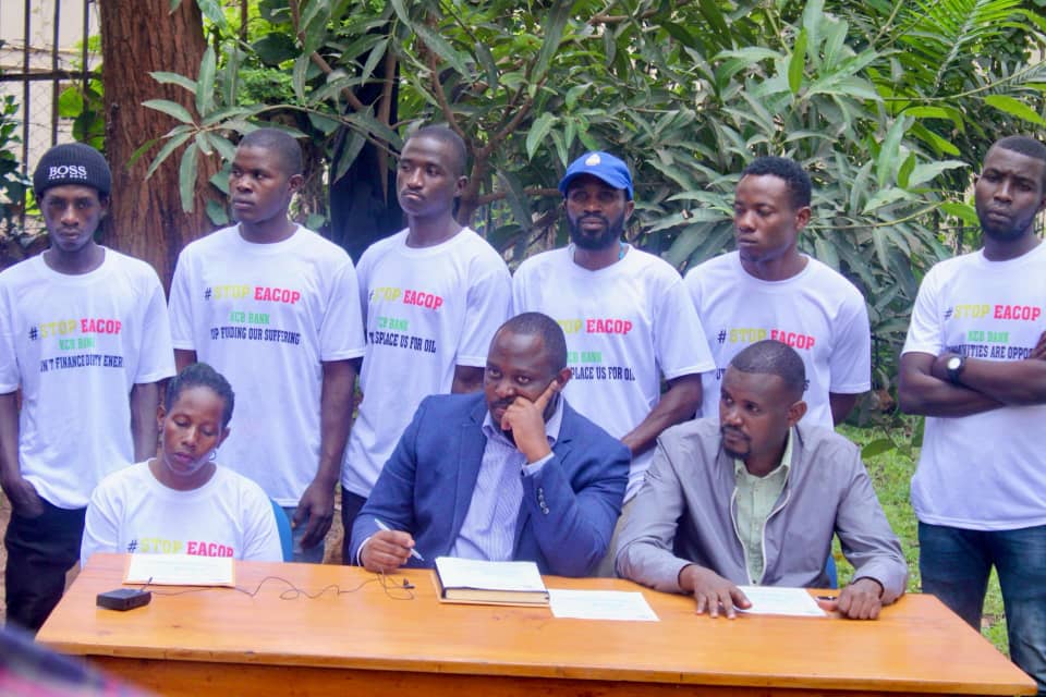 A public briefing with organizers and allies