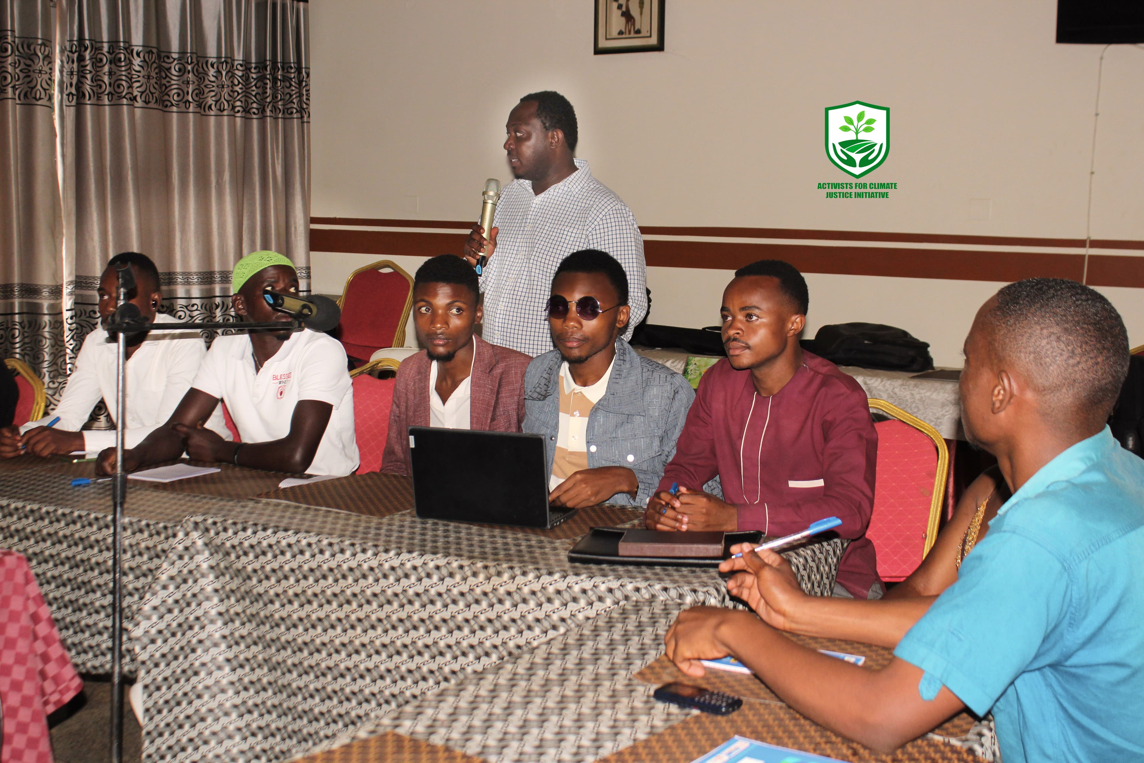 Meeting session in progress
